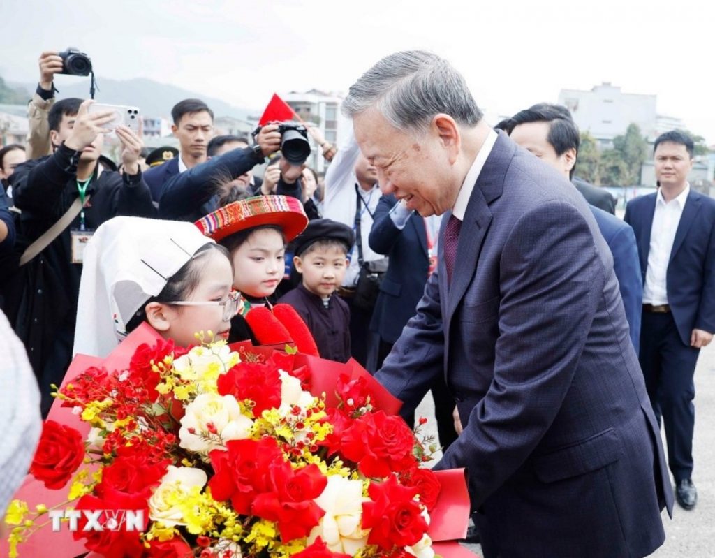 Tiếp tục chung sức đồng lòng đưa Cao Bằng tiến lên vững chắc
