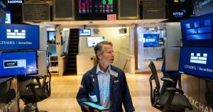 Nhận định thị trường chứng khoán 21/1: Giằng co quanh mốc 1.900 điểm