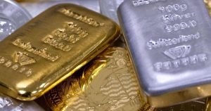 Giá vàng, giá bạc liên tục lập đỉnh: Chuyên gia lo ngại thị trường bị bóp méo