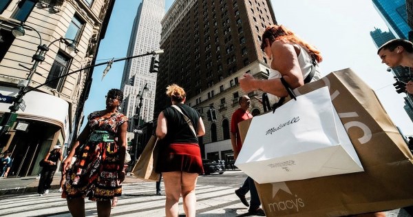 Fed đưa ra nhận định lạc quan về triển vọng kinh tế Mỹ