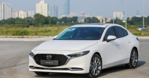 Sedan cỡ C lao dốc, doanh số co lại bằng xe cỡ A