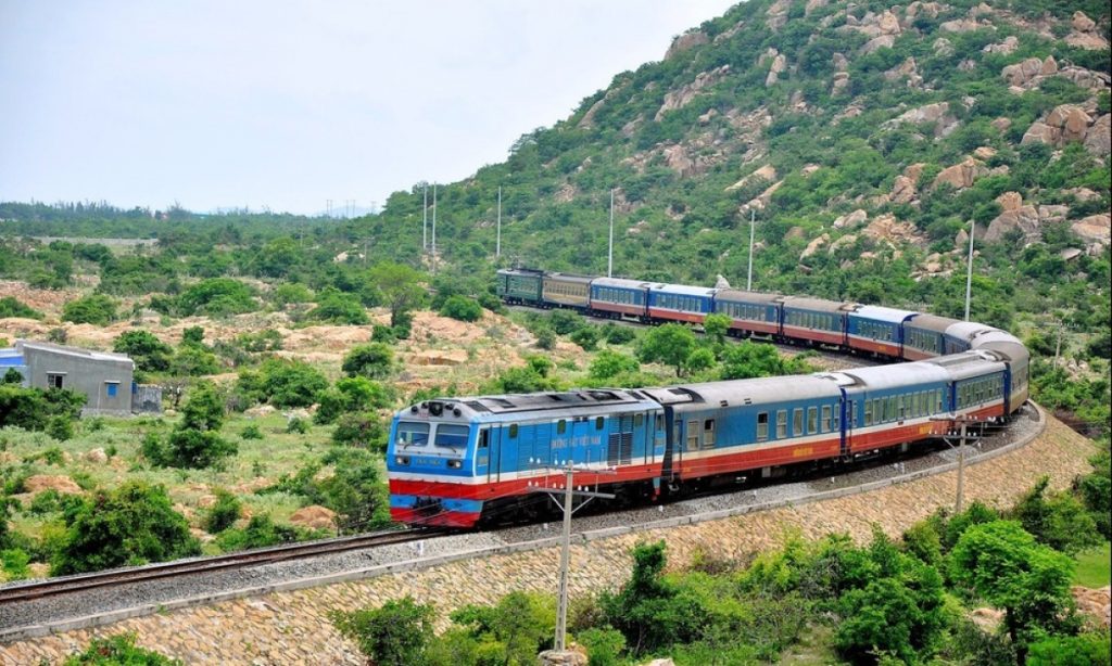 Điều kiện kinh doanh kết cấu hạ tầng đường sắt kinh doanh vận tải đường sắt