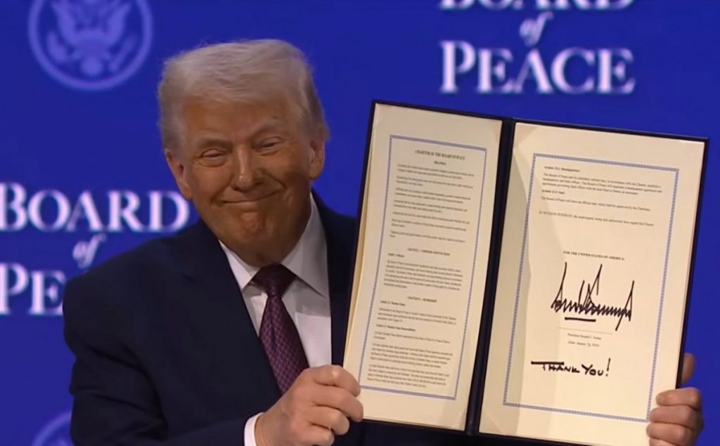 Tổng thống Trump ký Hiến chương thành lập Hội đồng Hòa bình缩略图 Tổng thống Trump ký Hiến chương thành lập Hội đồng Hòa bình