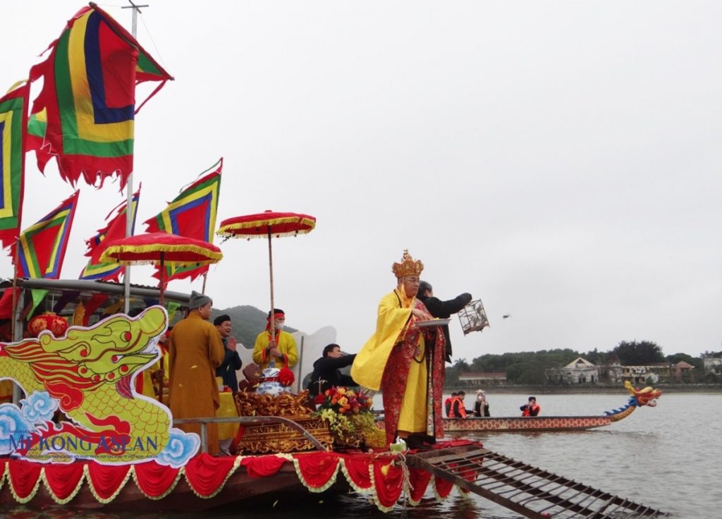 Đầu năm đến Hải Phòng trải nghiệm lễ hội mùa xuân Côn Sơn Kiếp Bạc