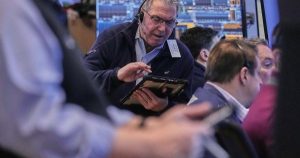 Nhận định thị trường chứng khoán 24/2: Duy trì quán tính tăng