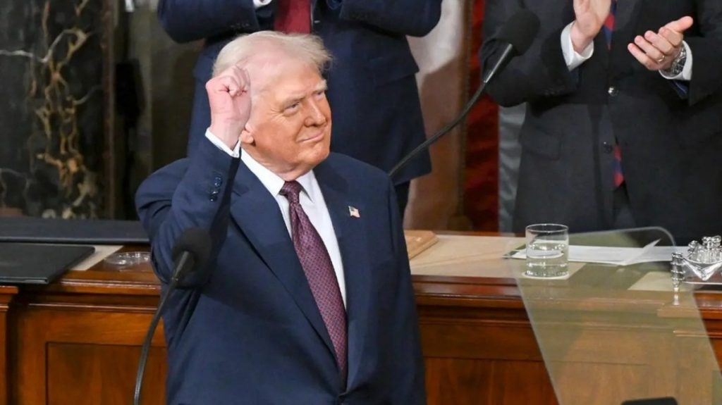 Ông Trump lập kỷ lục về thời lượng phát biểu Thông điệp Liên bang缩略图 Ông Trump lập kỷ lục về thời lượng phát biểu Thông điệp Liên bang