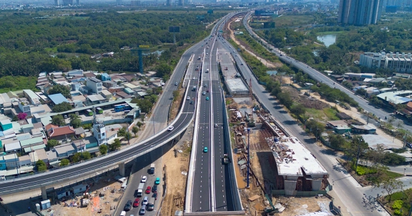 [Photostory]  Cầu vượt - hầm chui vừa thông xe tại nút giao An Phú