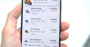 Giá tăng gấp đôi vẫn khó gọi xe những ngày cận Tết
