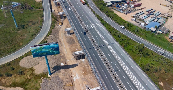 Dự án mở rộng 22 km cao tốc TP HCM - Long Thành sau gần nửa năm thi công
