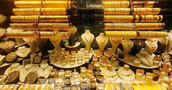 Giá vàng châu Á tăng lên mức cao nhất 3 tuần