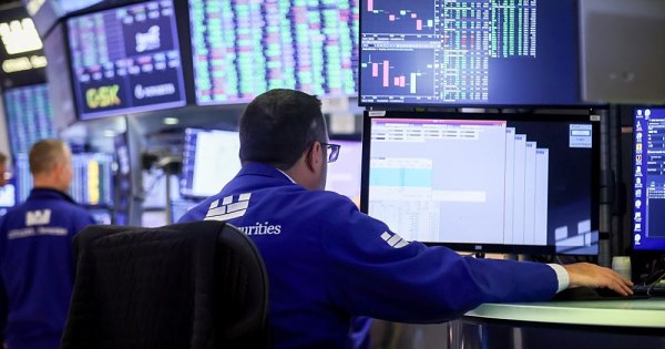 Nhận định thị trường chứng khoán 12/2: Kiểm định vùng kháng cự 1.800 - 1.820 điểm