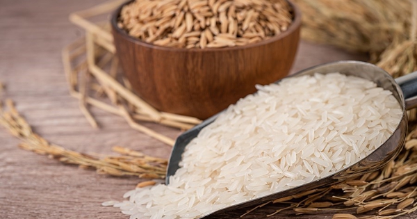 Giá lúa gạo hôm nay 9/2: Cám tiếp tục leo cao