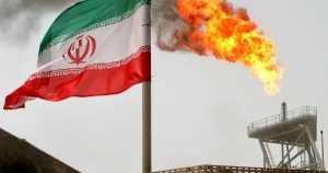 Giá xăng dầu hôm nay 25/2: Tiếp tục giảm thêm 1%