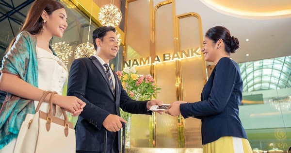Thẻ Nam A Bank Happy Golf 'tung' chính sách ưu đãi mới nhân dịp Tết
