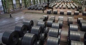 Nhiều nhà máy thép Trung Quốc bị yêu cầu giảm ít nhất 30% công suất