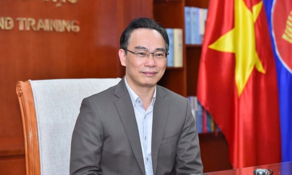 Giám đốc Đại học Quốc gia Hà Nội được giao quyền Bộ trưởng Giáo dục và Đào tạo缩略图 Giám đốc Đại học Quốc gia Hà Nội được giao quyền Bộ trưởng Giáo dục và Đào tạo