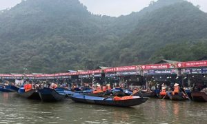 Miễn phí gửi xe ô tô cho du khách tại Lễ hội Chùa Hương 2026