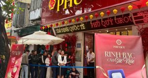 Ngày vía Thần Tài 2026: Nơi xếp hàng dài, nơi vắng bóng khách