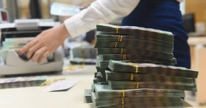 Một ngân hàng đặt mục tiêu lợi nhuận cao nhất lịch sử, dự chi cổ tức 7,5% bằng cổ phiếu