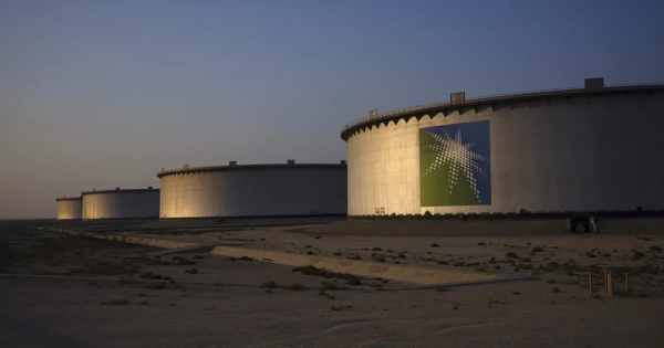 Nhà máy lọc dầu Ras Tanura của Arab Saudi bị tấn công, giá dầu tăng 9%