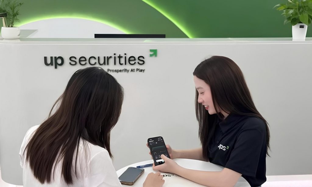 Một cổ phiếu chứng khoán tăng 40 ngày VN Index giảm 50 điểm