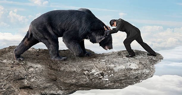 VN-Index thu hẹp đà giảm nhờ dầu khí, nguyên vật liệu, khối ngoại bán ròng hơn 1.000 tỷ đồng