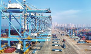 Thặng dư thương mại của Trung Quốc vượt dự báo thị trường