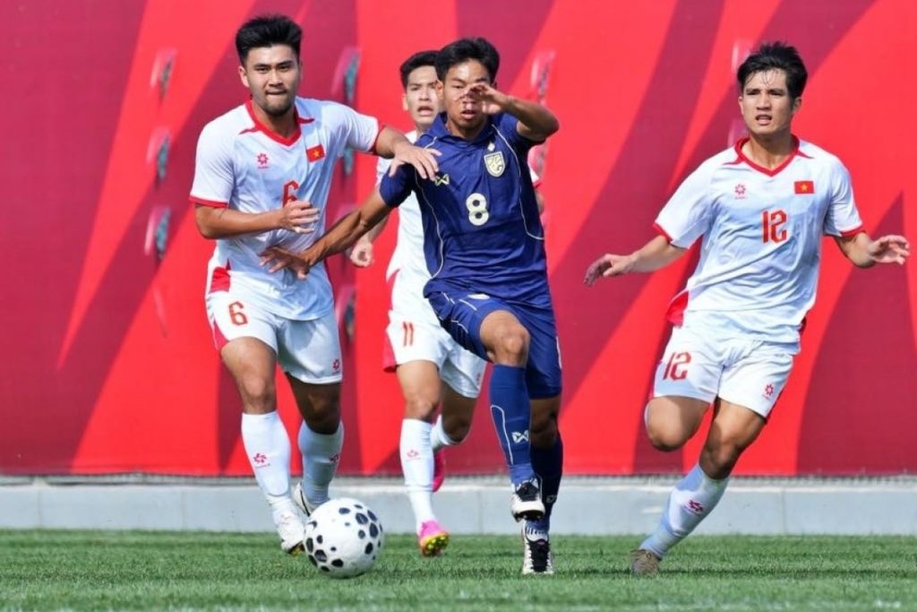 Thua Thái Lan U23 Việt Nam chưa có chiến thắng nào tại Giải CFA Team China