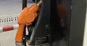 Giá xăng dầu đồng loạt giảm tới hơn 4.000 đồng/lít trong chiều 25/3