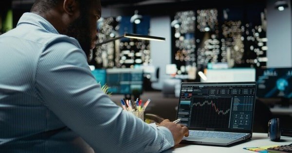 Cổ phiếu nào được khối ngoại gom nhiều trong phiên giảm sâu?缩略图 Cổ phiếu nào được khối ngoại gom nhiều trong phiên giảm sâu?