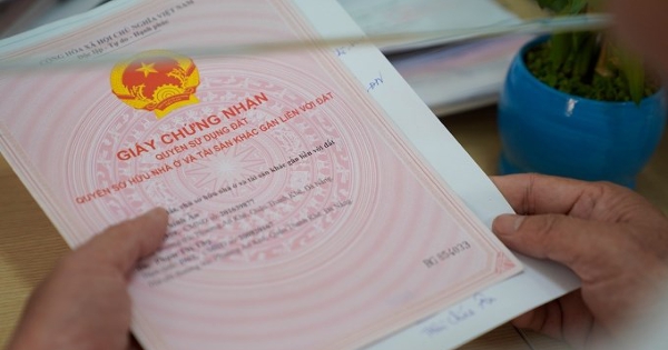 Ghi giá bán nhà thấp để giảm thuế: Ranh giới giữa thỏa thuận dân sự và tội hình sự