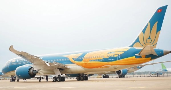 Thêm nhiều chuyến bay bị huỷ vì chiến sự Trung Đông, giá vé bay thẳng đi châu Âu tăng cao