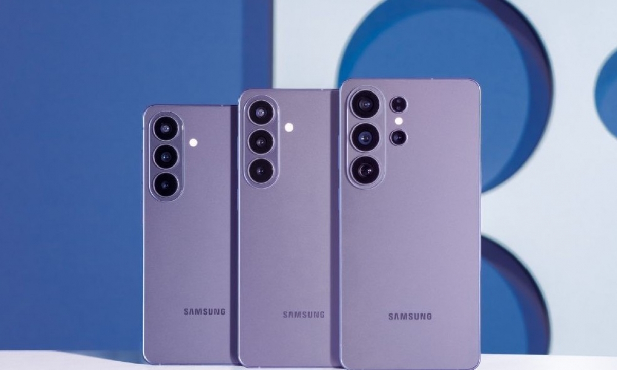 Tin công nghệ tuần qua Robot đồng diễn võ Samsung trình làng dòng Galaxy mới