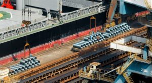 Hoà Phát dự kiến trả cổ tức cả tiền mặt và cổ phiếu