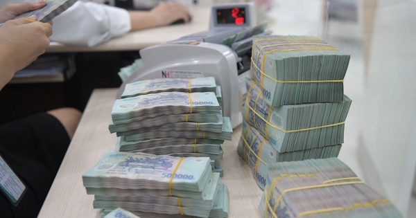 NHNN bơm ròng hơn 4.000 tỷ đồng, lãi suất liên ngân hàng neo trên 5%