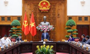 Đáp ứng đủ nhu cầu năng lượng xăng dầu cho sản xuất kinh doanh và tiêu dùng