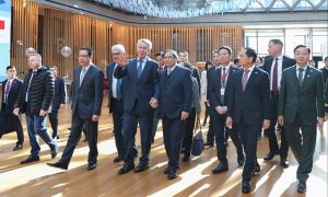 Thủ tướng thăm tập đoàn khí đốt Nga thúc đẩy các dự án LNG tại Việt Nam