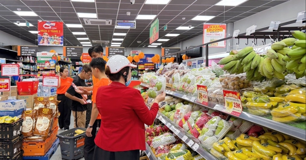Hệ thống siêu thị đã 'chiến thắng' các cô bán rau củ quả ở chợ, ven đường?