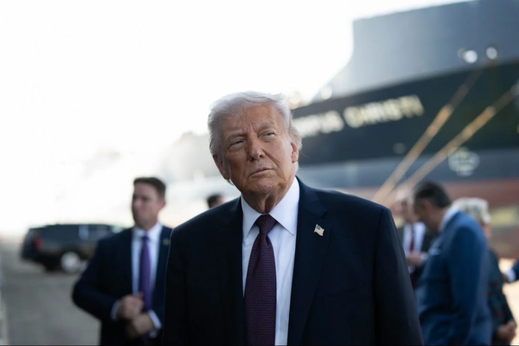 Ông Trump Giá dầu tăng là cái giá nhỏ cho hòa bình