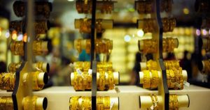 Giá vàng hôm nay 30/3: Giảm gần 1% sáng đầu tuần