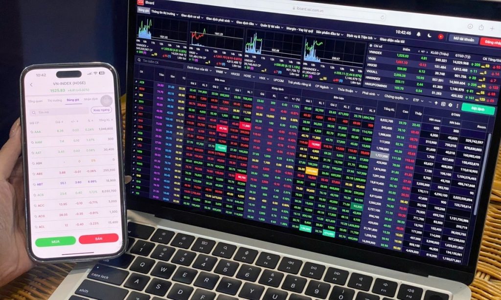 Nhiều lãnh đạo doanh nghiệp đua nhau gom cổ phiếu