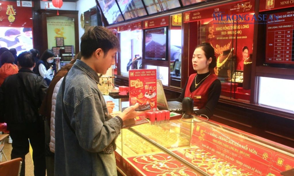 Giá vàng chiều 26 3 đồng loạt giảm缩略图 Giá vàng chiều 26 3 đồng loạt giảm