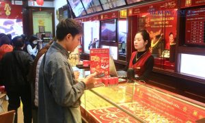 Giá vàng chiều 26 3 đồng loạt giảm