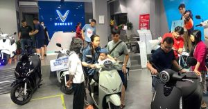 Xe điện liên tục ‘cháy hàng’: Xu hướng nhất thời hay phát triển tất yếu?