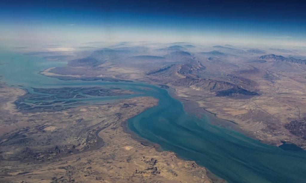 Giá dầu thế giới tăng hơn 6 do gián đoạn nguồn cung缩略图 Giá dầu thế giới tăng hơn 6 do gián đoạn nguồn cung