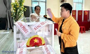 Cảm xúc của cử tri trẻ khi cầm lá phiếu bầu cử