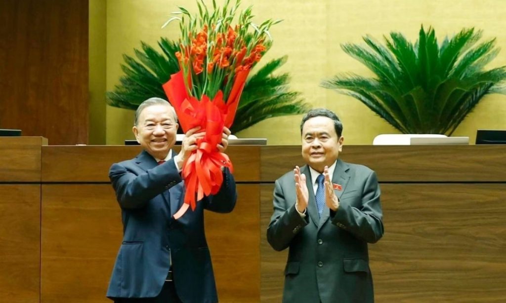 Bạn bè quốc tế chúc mừng các vị lãnh đạo chủ chốt của Việt Nam