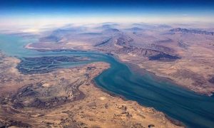 IRGC cảnh báo Mỹ sau tối hậu thư về Eo biển Hormuz