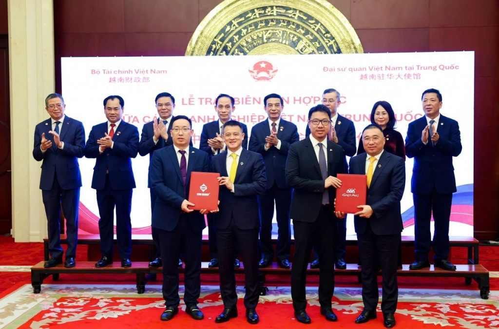 Sun Group bắt tay Gold Mantis thực hiện các dự án trọng điểm quốc gia