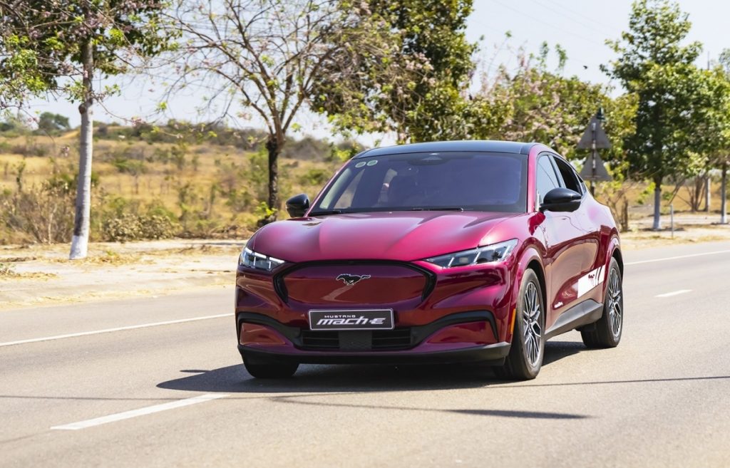 Ford Việt Nam nâng trải nghiệm xe điện đưa Mach E gần hơn với khách hàng